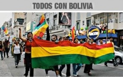 Noticias – Internacional: La conspiración para dividir Bolivia debe ser denunciada