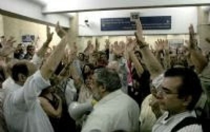 Malestar de estatales por deficiencias en liquidación de sueldos