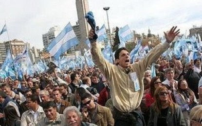 Inventamos o erramos
