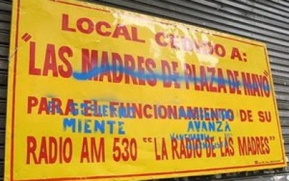 Denunciaron amenazas por pintadas en la futura radio de las Madres de Plaza de Mayo