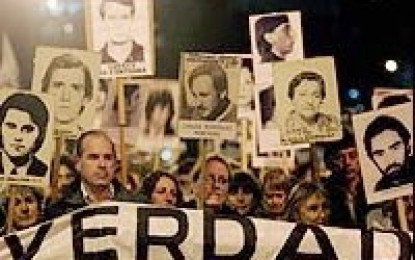 Montevideo marcha en silencio