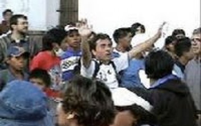 Gobierno presenta denuncia penal contra racistas que vejaron a campesinos