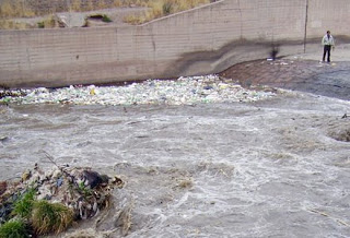 Oikos denunció que la situación de los cauces de agua es grave