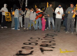 Escrache kirchnerista frente a la casa de Cobos
