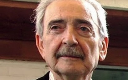 Escribí con seudónimos para superar un intimismo muy denso: Gelman