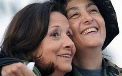 Betancourt, en libertad tras más de seis años de cautiverio