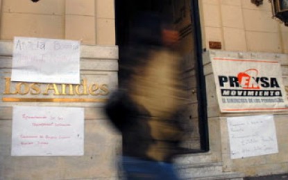 Por despido de periodistas Analía Boggia y Jorge Fernández Rojas pararon los trabajadores de diario Los Andes