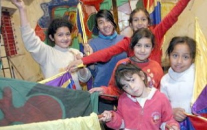 A través del teatro recuperan la historia del barrio La Gloria