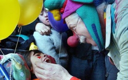 Humanistas sin barreras quieren medicina gratis en el sur