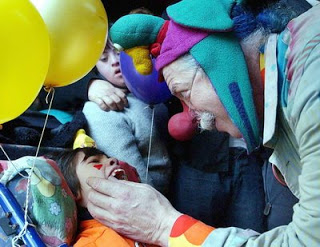 Humanistas sin barreras quieren medicina gratis en el sur