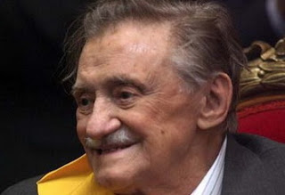 Uruguay rinde homenaje a Benedetti a través de sus versos