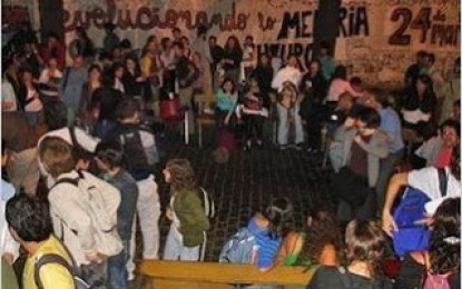 Paran los docentes universitarios