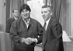 Estados Unidos incluye a Bolivia en «lista negra» tras expulsión de embajador Goldberg