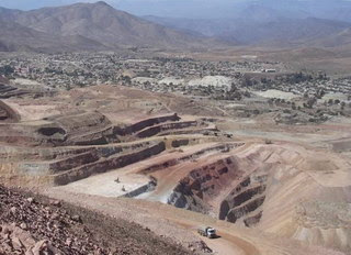 David y Goliat: el auge de la minería a cielo abierto y los movimientos de resistencia