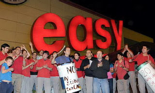 Gerente de Easy amenazó a trabajadores solidarios que se manifestaban por despido a compañeros
