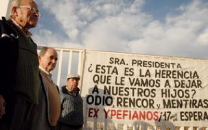 Gendarmería y Justicia desalojaron “de prepo” a ypefianos del piquete en la destilería