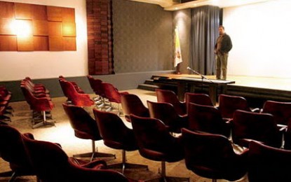 Cerró otra sala provincial de teatro