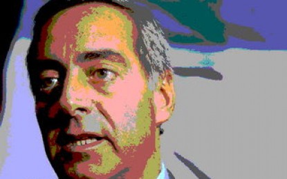 El intendente de la capital, Víctor Fayad, en plena violación al derecho a la cultura