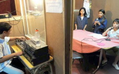 Un día de radio para celebrar los 25 años de una escuela