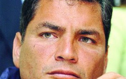 Correa: Banco Mundial y FMI deben ser echados al basurero de la historia