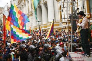 Gobierno boliviano garantiza realización de referendo constitucional