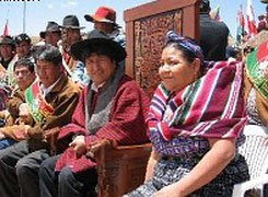 Luchas de pueblos indígenas centran foro en Bolivia
