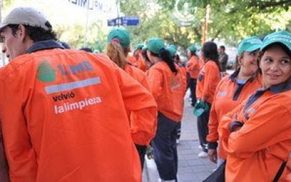 Trabajadores de la empresa Lime reclaman frente al municipio de Capital