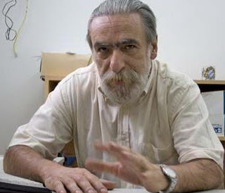 Daniel Aspiazu: “El 60% de la población argentina no tiene cloacas, pero hay 1,5 celulares por habitante”