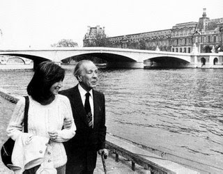 ¿Dónde deben descansar los restos de Borges?