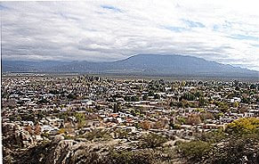 Palos a los vecinos en aniversario de Chilecito