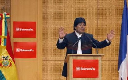 Impone Evo Morales reglas para la explotación del litio boliviano