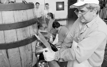 La industria del vino es el único sector que actualmente solicita trabajadores