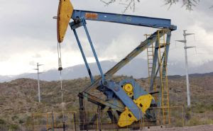 Jaque entregó un yacimiento petrolero a una empresa que le debe al Estado 30 millones