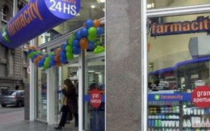Los farmacéuticos apuran una ley para limitar a Farmacity