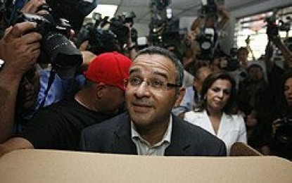 La euforia salvadoreña por el triunfo de Mauricio Funes se extendió por el mundo y llegó a Canadá