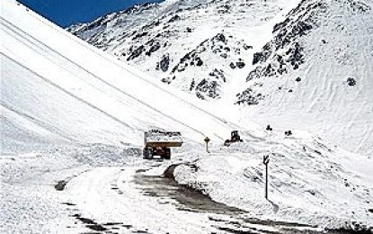 Denuncian a Barrick Gold ante la Corte Suprema por daño a glaciares en mina Veladero