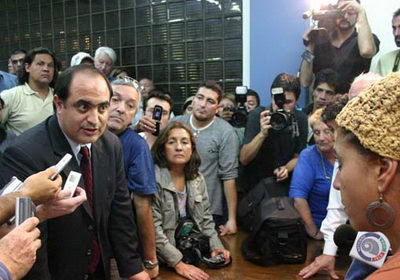Los estatales están esperando la postura oficial