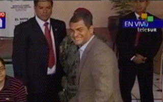 Rafael Correa llama a votar con convicción y alegría