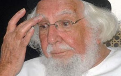 Ernesto Cardenal se quedó con el Premio Iberoamericano de Poseía “Pablo Neruda” 2009