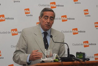 El Viti Fayad se tira con todo contra Cobos
