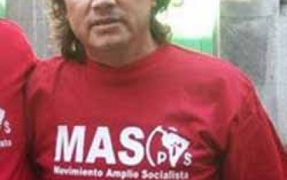 Chile: senador Navarro exige al Senado que publique leyes secretas