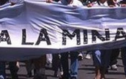 Miles en la calle contra la mina en Loncopué