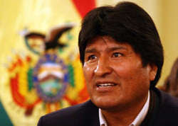 Bolivia anuncia querella contra Perú en La Haya