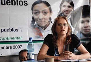 Cousinet: “dicen que la gente no le abre la puerta de su casa a los políticos tradicionales. A mí no me pasa lo mismo”