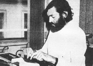 Presentan textos inéditos de Julio Cortázar en feria de Buenos Aires