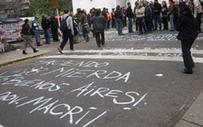 La patota de Macri desaloja la Huerta Orgazmika