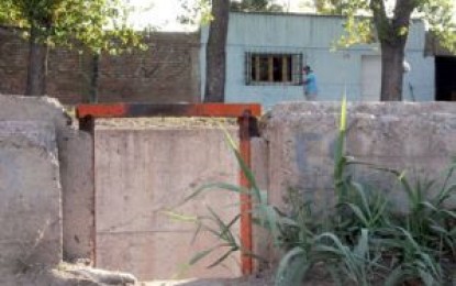 Una acequia huarpe bajo el asfalto