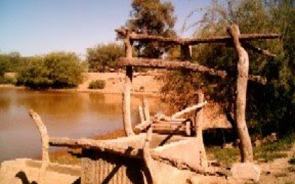 Educación en las Comunidades del Desierto o la violación del derecho a vivir con los hijos