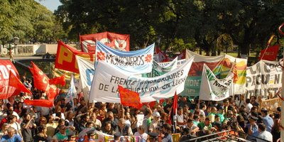 Estatales y periodistas atacados con gas pimienta por los policías en la Legislatura