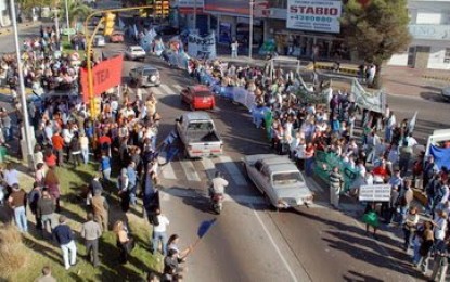 Judiciales y otros gremios siguen con movilizaciones y amenazas de paro